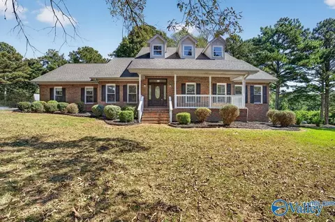375 County Road 1427, Vinemont, AL 35179