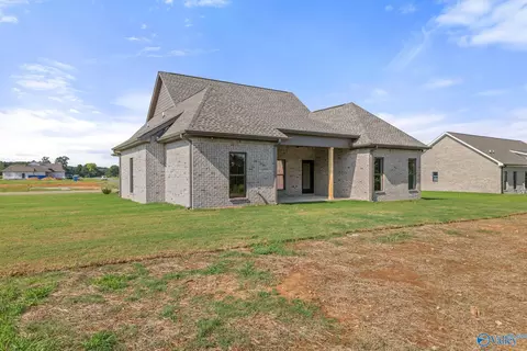 Exterior - 220 Spry Way, Killen, AL 35645 photo 2 of 2