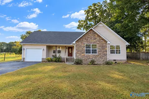 342 Tessa Cir, Albertville, AL 35950