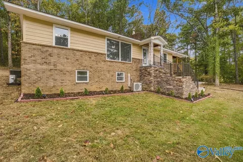 Exterior - 112 N Greenway Dr, Trinity, AL 35673 photo 2 of 11