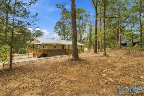 Exterior - 112 N Greenway Dr, Trinity, AL 35673 photo 9 of 11