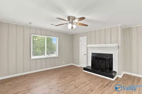 Living - 112 N Greenway Dr, Trinity, AL 35673 photo 3 of 5