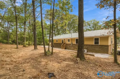 Exterior - 112 N Greenway Dr, Trinity, AL 35673 photo 10 of 11