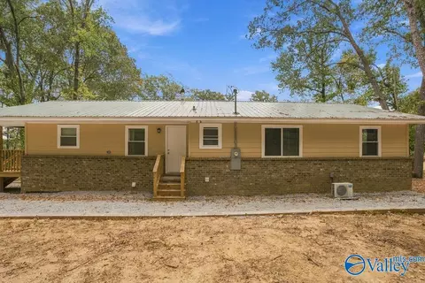 Exterior - 112 N Greenway Dr, Trinity, AL 35673 photo 8 of 11