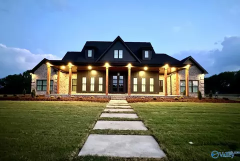 20692 Jeremiah Ln, Athens, AL 35611