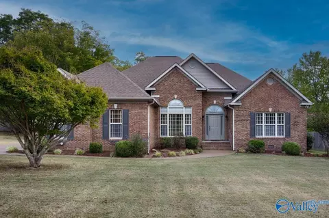 717 S Clinton St, Athens, AL 35611