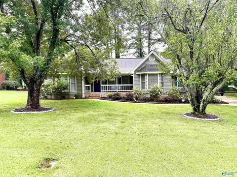 112 Ross Dr, Boaz, AL 35956