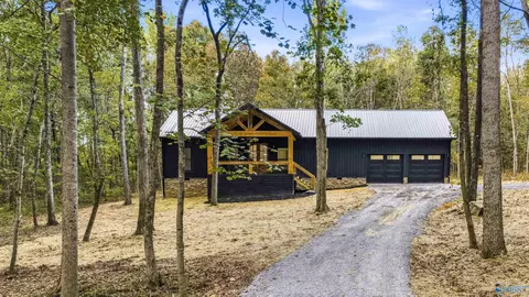 107 Horizon St, Sylvania, AL 35988