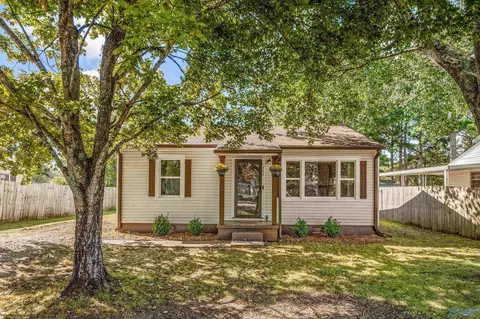 328 Shaw St, Athens, AL 35611