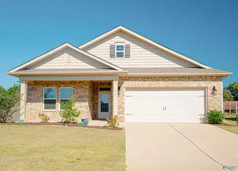 129 Branton Ct, New Market, AL 35761