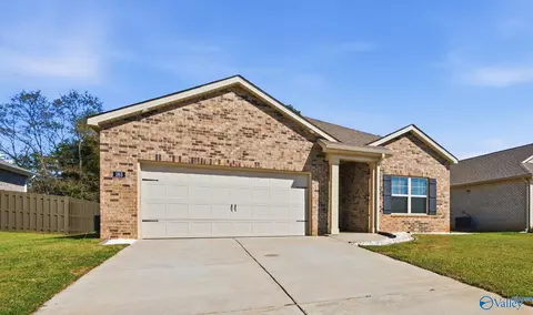 163 List Rd, Huntsville, AL 35810