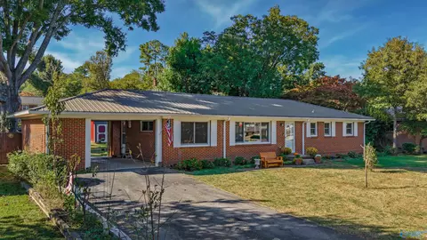 1706 Grand Ave, Fort Payne, AL 35967