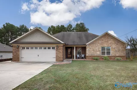 27516 Carrington Ct, Athens, AL 35613