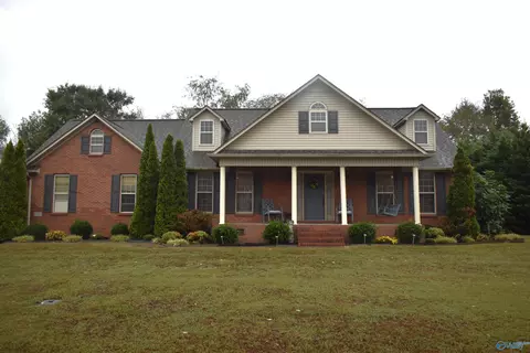27829 J B Magnusson Dr, Toney, AL 35773