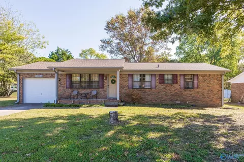 1124 Danmann Dr, Huntsville, AL 35803