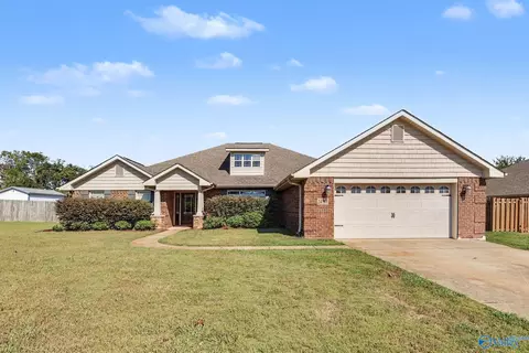 24765 Rolling Vista Dr, Athens, AL 35613