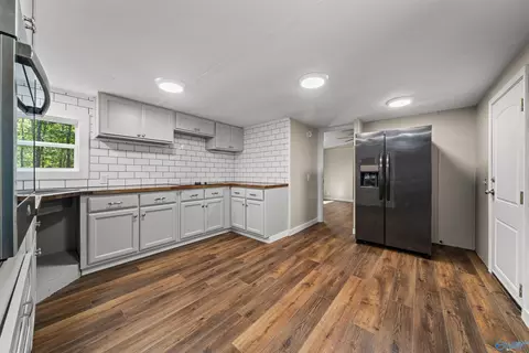 Kitchen - 285 County Road 905, Cedar Bluff, AL 35959 photo 2 of 3