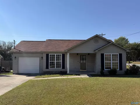 1401 Elizabeth Dr, Hartselle, AL 35640