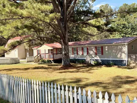 266 Newton Rd, Hartselle, AL 35640