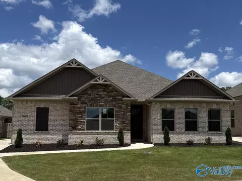 26445 Old Town Dr, Athens, AL 35613