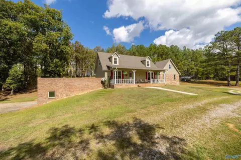 Exterior - 672 Kemp Rd, Hamilton, AL 35570 photo 2 of 11