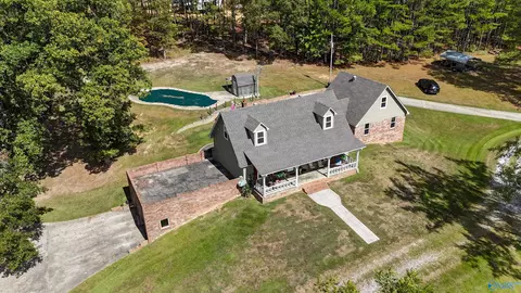 Exterior - 672 Kemp Rd, Hamilton, AL 35570 photo 9 of 11