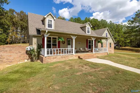 Exterior - 672 Kemp Rd, Hamilton, AL 35570 photo 3 of 11