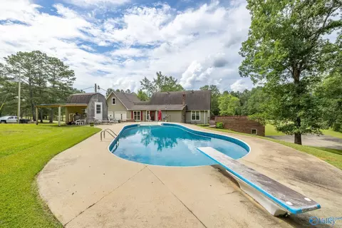 Exterior - 672 Kemp Rd, Hamilton, AL 35570 photo 10 of 11