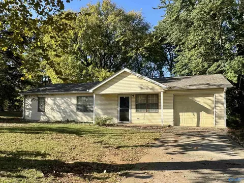 3203 Gayhart Dr, Huntsville, AL 35810