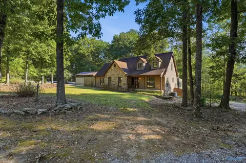 11 Korgan Ct, Laceys Spring, AL 35754
