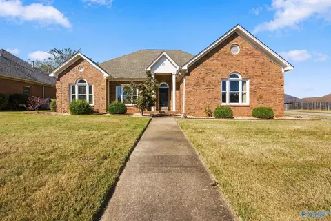 2701 Jarvis St, Decatur, AL 35603