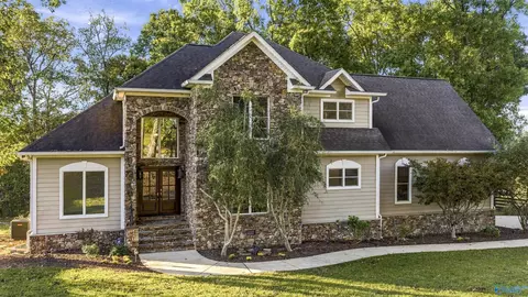 269 County Road 1026, Valley Head, AL 35989