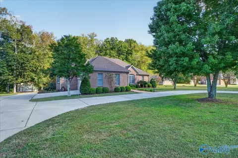 217 Nina Pearl Dr, Huntsville, AL 35811