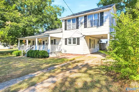 1608 College St, Decatur, AL 35601
