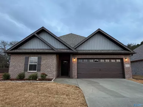 110 Izell Dr, Toney, AL 35773