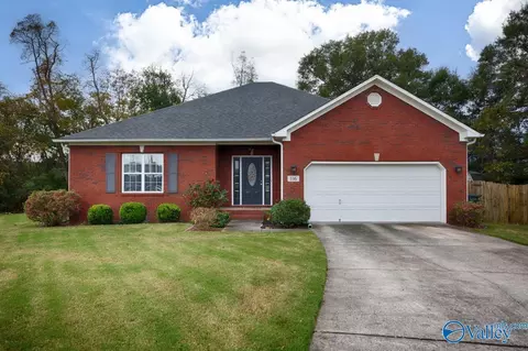 116 Red Sunset Cir, Owens Cross Roads, AL 35763