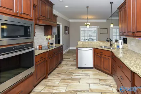 Kitchen - 2104 Queenston Loop, Decatur, AL 35603 photo 1 of 3