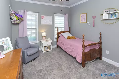 Bedroom - 2104 Queenston Loop, Decatur, AL 35603 photo 4 of 8