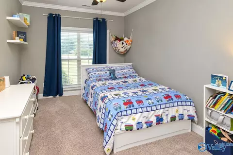 Bedroom - 2104 Queenston Loop, Decatur, AL 35603 photo 5 of 8