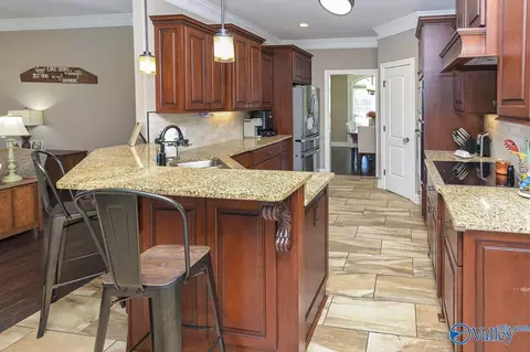 Kitchen - 2104 Queenston Loop, Decatur, AL 35603 photo 2 of 3