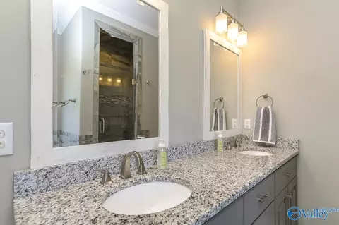 Bath - 2104 Queenston Loop, Decatur, AL 35603 photo 1 of 6