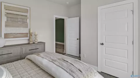 Bedroom - 17648 Ruby Dr, Athens, AL 35613 photo 2 of 11