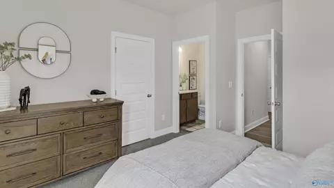 Bedroom - 17648 Ruby Dr, Athens, AL 35613 photo 8 of 11