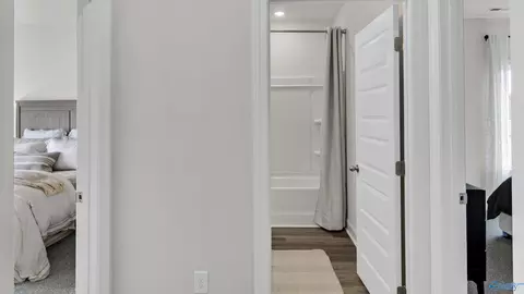 Entry Way - 17648 Ruby Dr, Athens, AL 35613 photo 2 of 13