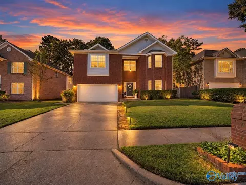 476 Sussex Dr, Huntsville, AL 35824