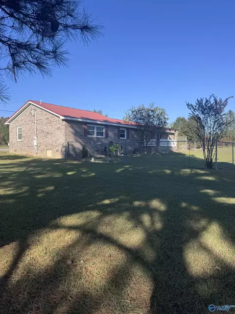9106 Alabama Highway 40, Henagar, AL 35978