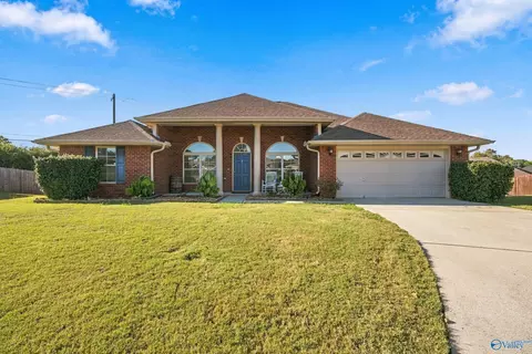 99 Coldsprings Dr, Harvest, AL 35749