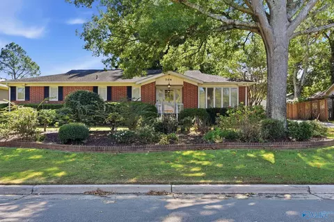 704 Mira Vista Dr, Huntsville, AL 35802
