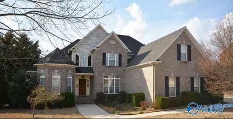 104 Evening Shade Cir, Harvest, AL 35749