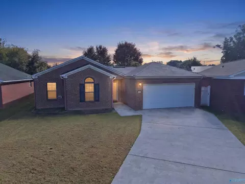 602 Burns St, Albertville, AL 35950